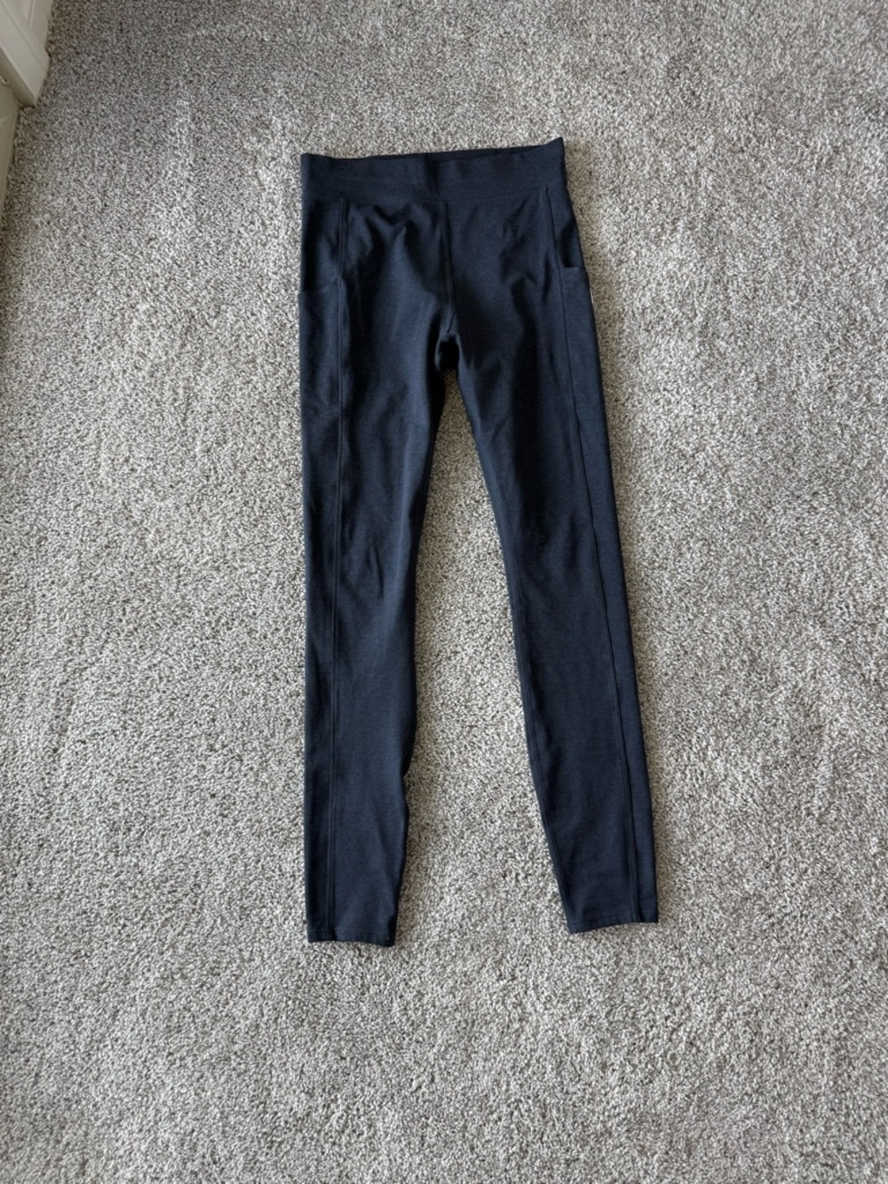 Vuori All The Form with Side Pocket in Blue Coast